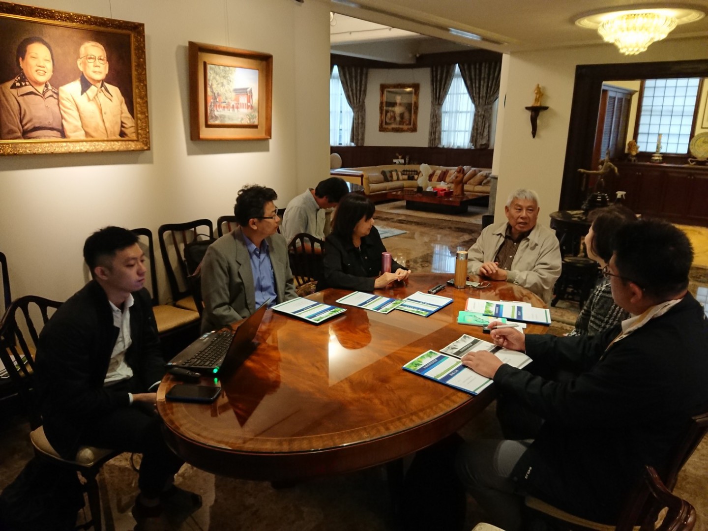 財團法人環境資源研究發展基金會前來拜訪旺台基金會旺台基金會